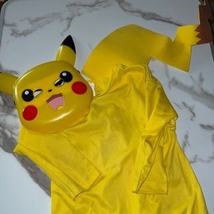 Pokémon pikachu costume